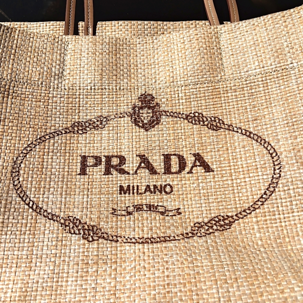 π Prada Raffia Beach Tote β±οΈ - Picture 10 of 14